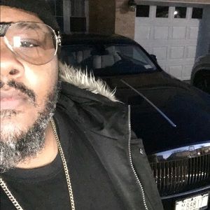 Meet your Posher, Alfred